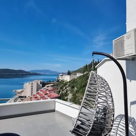 Silver Apartman-neum *